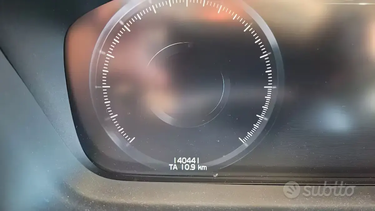 Usata Volvo V90 150 CV (110 kW) 2019 Grigio Station wagon