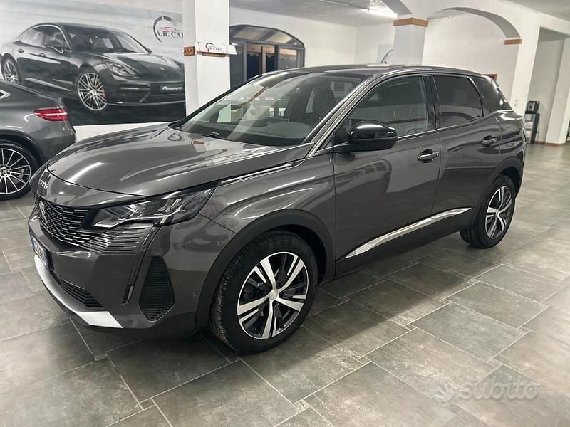 Usata Peugeot 3008 Allure 131 CV (96 kW) 2022 Grigio SUV