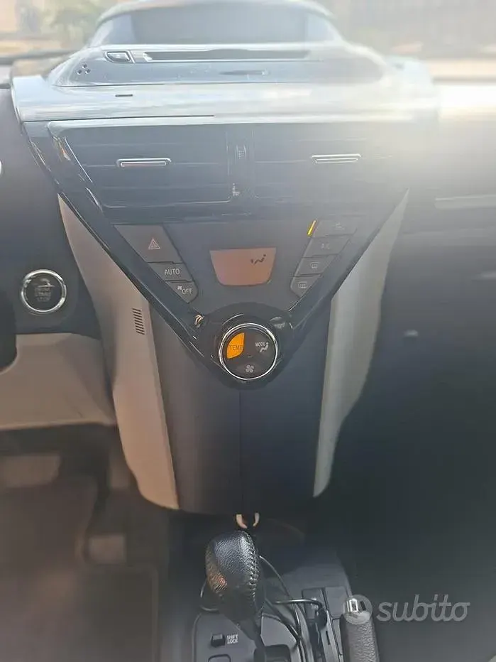 Usata Toyota iQ 68 CV (50 kW) 2014 Utilitaria