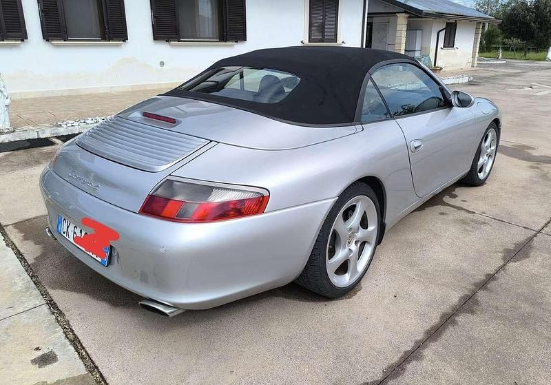Usata Porsche 911 Carrera 4 Cabriolet 320 CV (235 kW) 2004 Cabrio