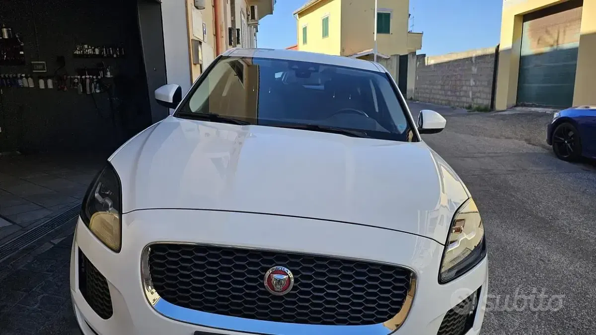 Usata Jaguar E-Pace 200 CV (147 kW) 2018 Bianco SUV