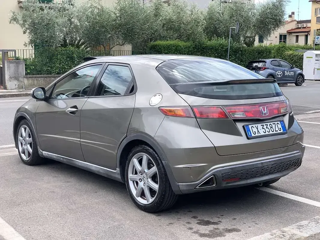 Usata Honda Civic Comfort 140 CV (102 kW) 2008 Berlina