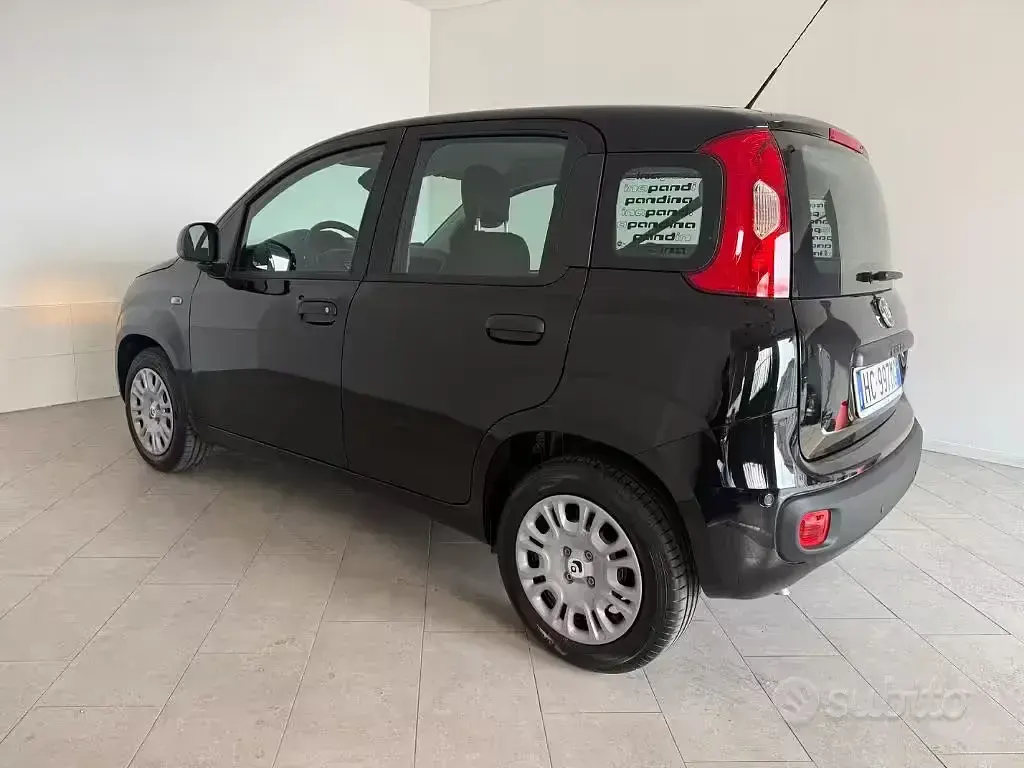 Nuova Fiat Panda 65 CV (47 kW) 2026 Nero Utilitaria