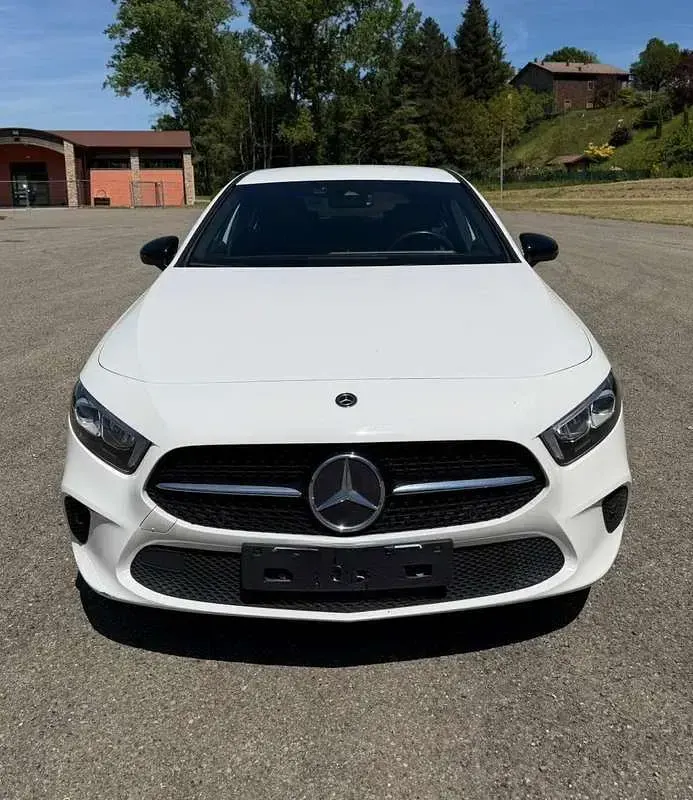 Usata Mercedes A180 116 CV (85 kW) 2018 Berlina