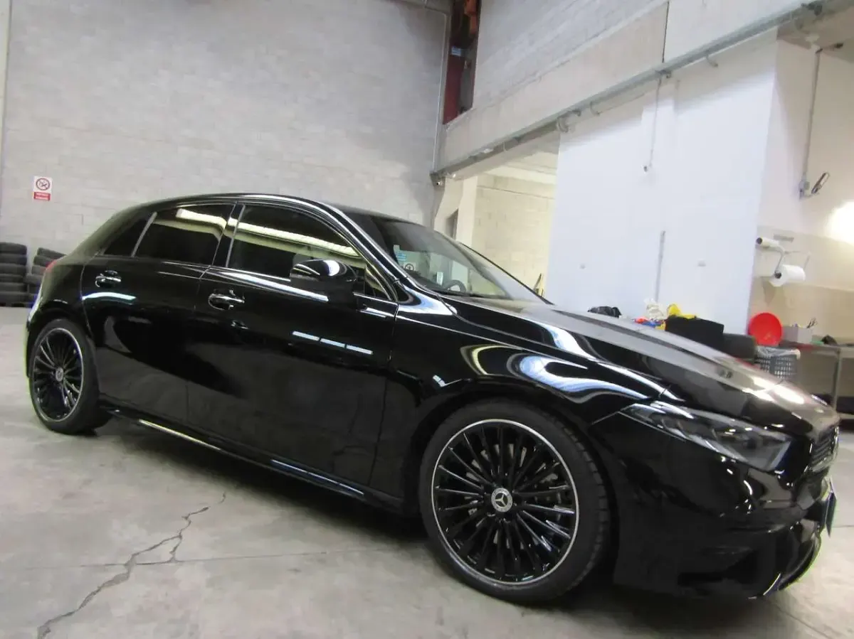 Usata Mercedes A250 AMG Line Premium Plus 224 CV (164 kW) 2024 Nero metallizzato Berlina