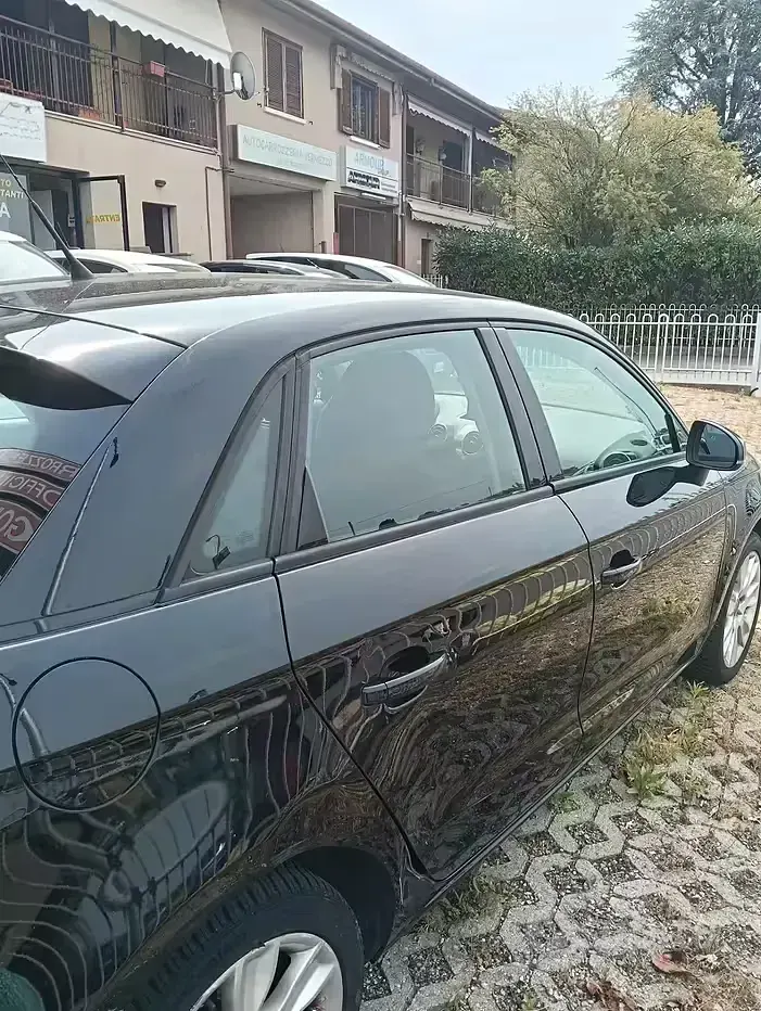 Usata Audi A1 Ambition 86 CV (63 kW) 2012 Nero Utilitaria