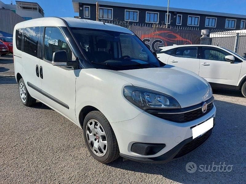 Usata Fiat Doblò S 105 CV (77 kW) 2019 Bianco Monovolume