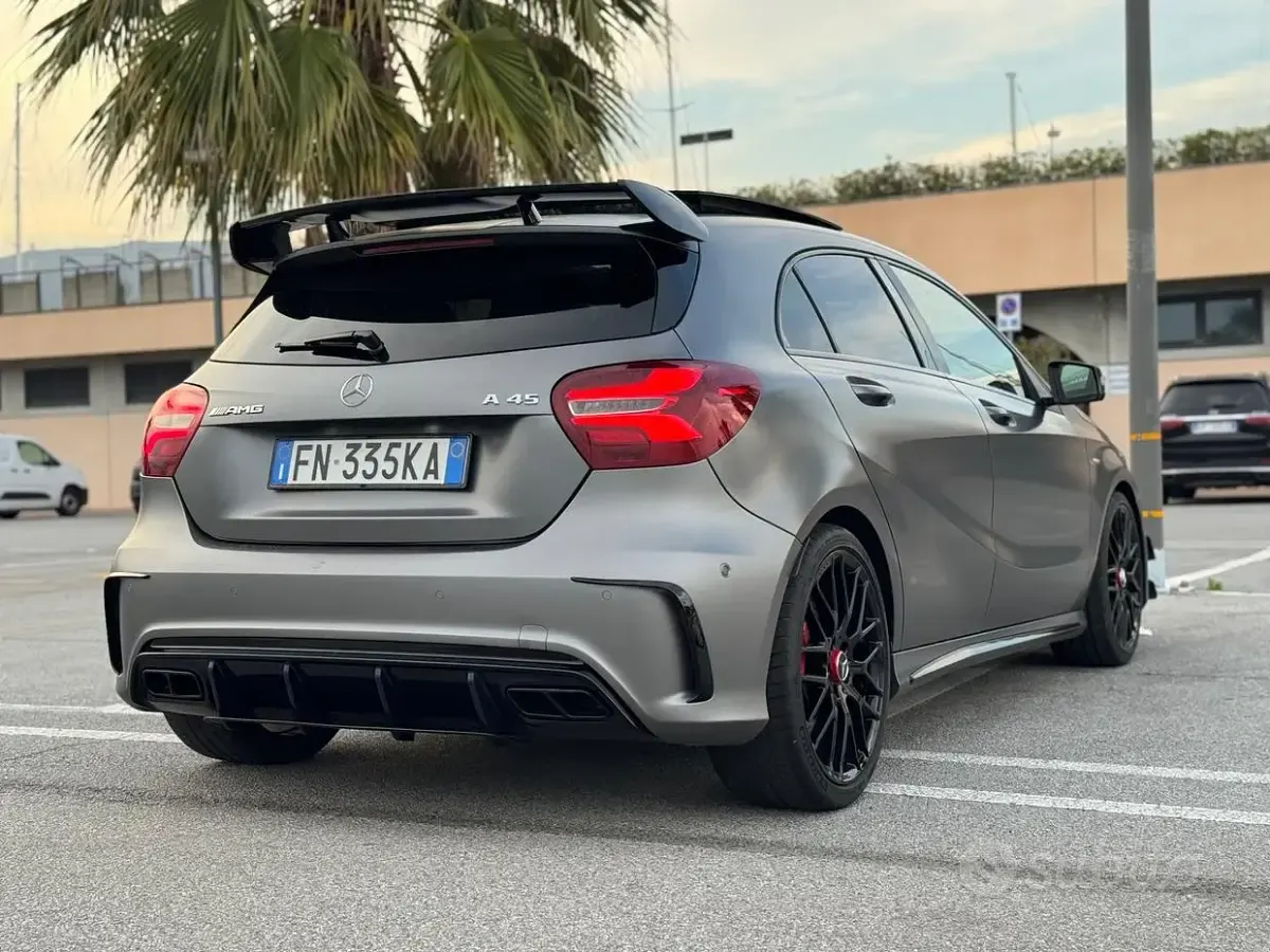 Usata Mercedes A45 AMG AMG 381 CV (280 kW) 2018 Grigio Utilitaria