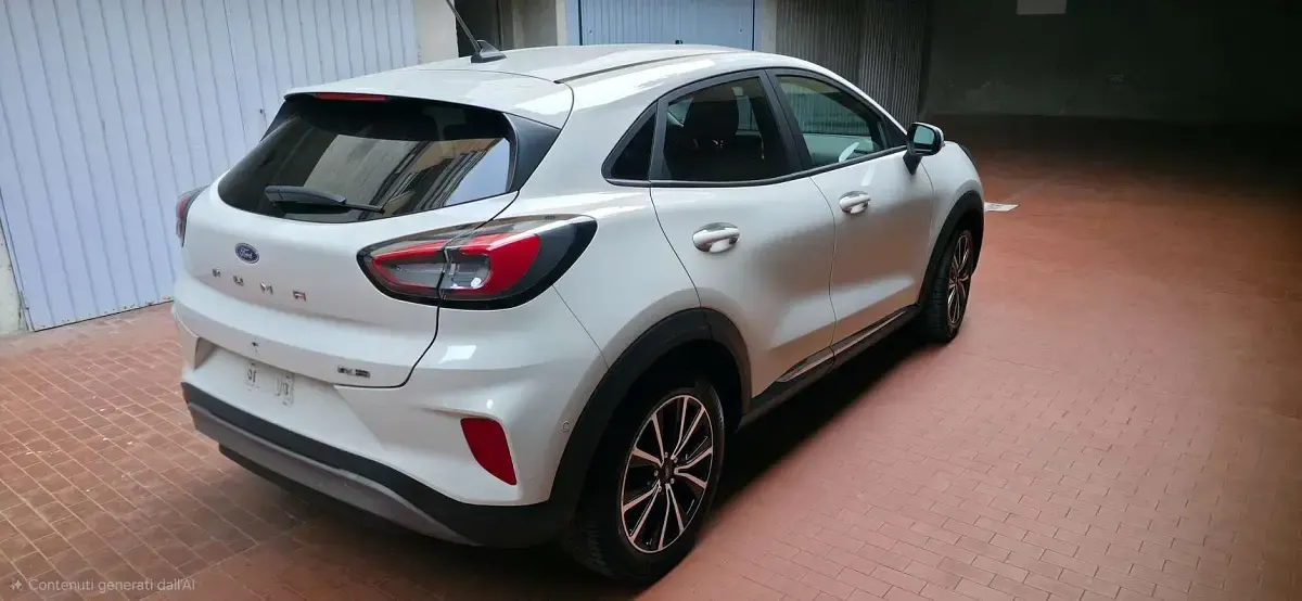 Usata Ford Puma Titanium S 125 CV (91 kW) 2020 Beige SUV