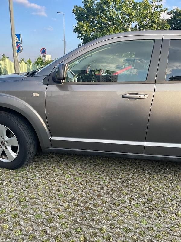 Usata Fiat Freemont 140 CV (102 kW) 2012 Grigio SUV