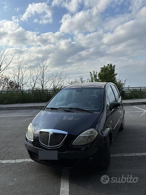 Usata Lancia Musa 2005 Marrone Monovolume
