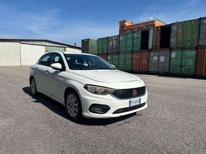 Usata Fiat Tipo Lounge 95 CV (69 kW) 2017 Bianco Berlina