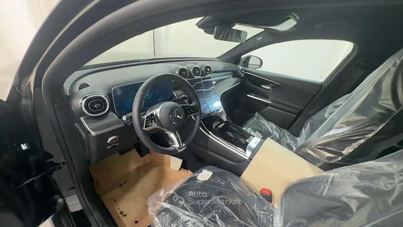 Nuova Mercedes GLC220 Advanced 197 CV (144 kW) 2026 Nero Coupé