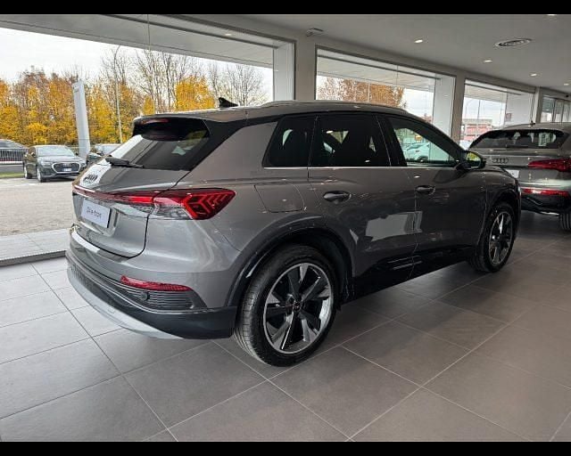 Usata Audi Q4 e-tron Advanced Plus 210 kW (286 CV) 2024 Grigio SUV