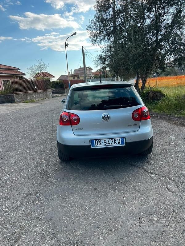 Usata VW Golf VI GT 140 CV (102 kW) 2008 Grigio Utilitaria