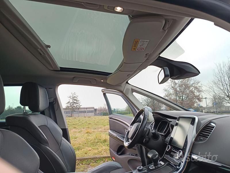 Usado Renault Espace 160 CV (117 kW) 2015 Gris Monovolumen