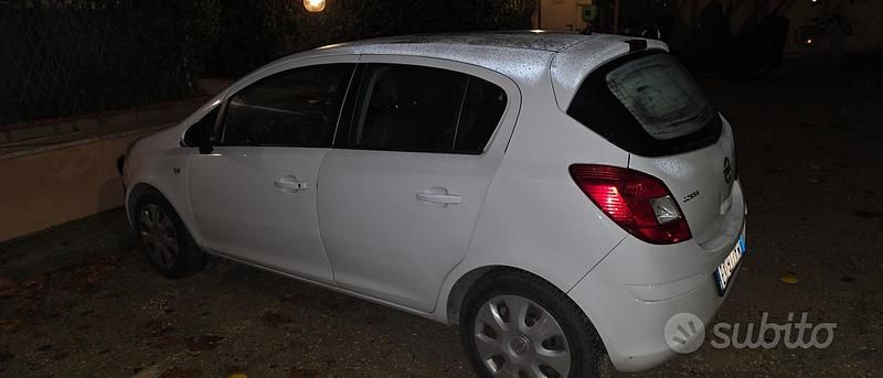 Usata Opel Corsa 2015 Bianco Berlina