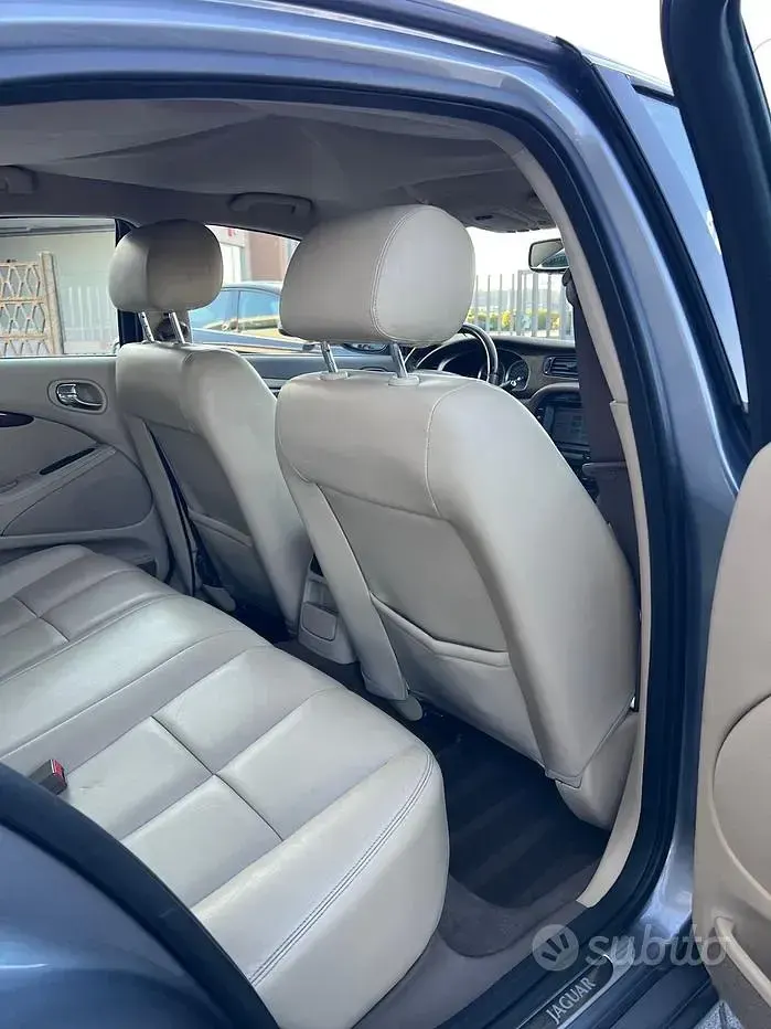 Usata Jaguar S-Type Classic 207 CV (152 kW) 2007 Grigio Berlina