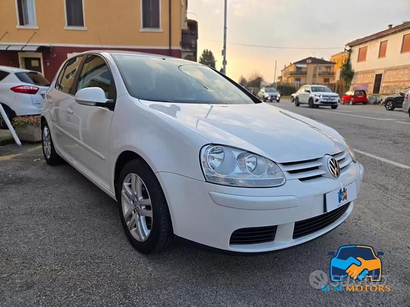 Usata VW Golf VI United 102 CV (75 kW) 2008 Bianco Utilitaria