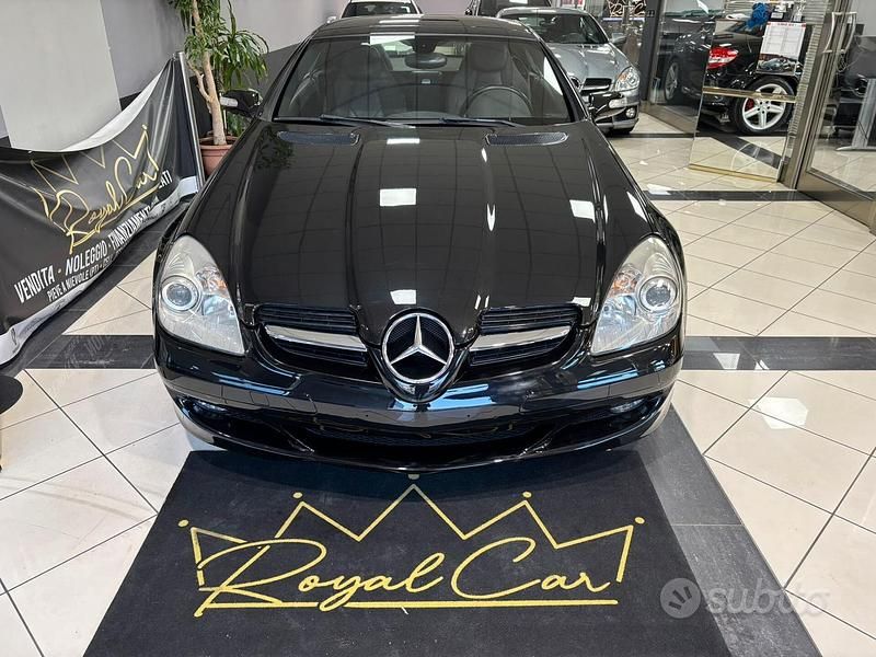 Usata Mercedes SLK200 163 CV (119 kW) 2005 Nero Cabrio
