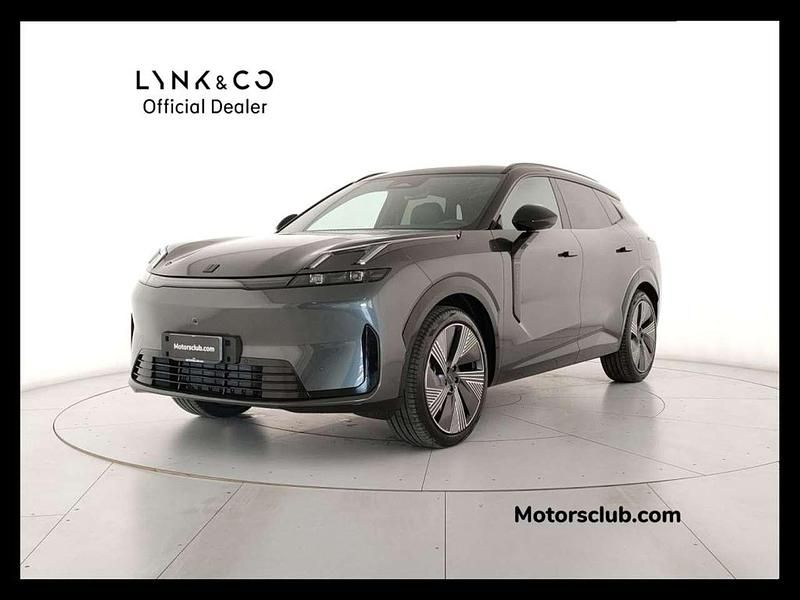 Grigio Nuova 2025 Lynk & Co 08 SUV | 45.733 € - Immagine 1/4