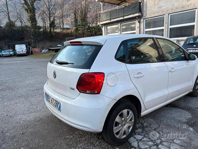 Usata VW Polo Comfortline 75 CV (55 kW) 2012 Bianco Berlina
