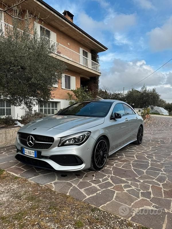 Usata Mercedes CLA220 2018 Grigio Berlina