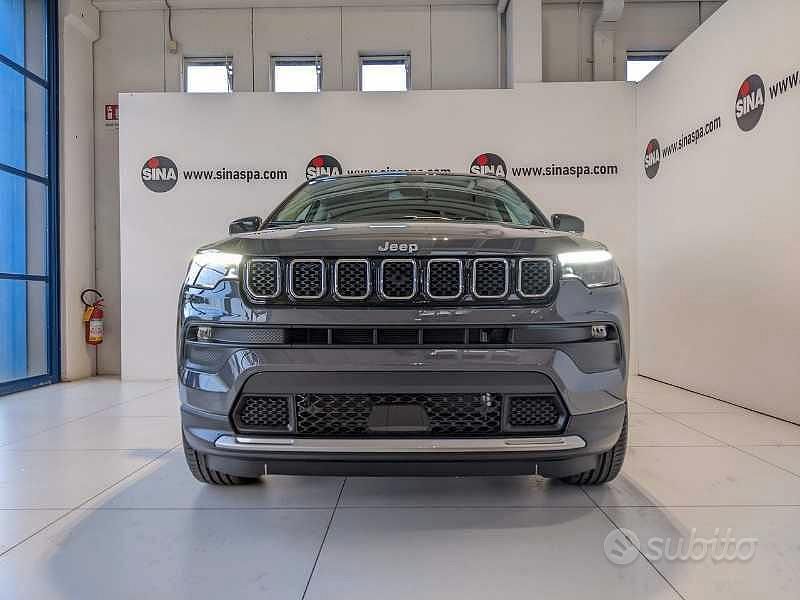 Usata Jeep Compass Limited 190 CV (139 kW) 2024 Grigio SUV