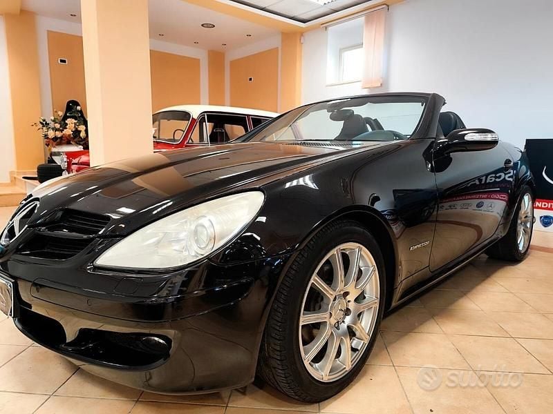 Usata Mercedes SLK200 163 CV (119 kW) 2006 Nero Cabrio
