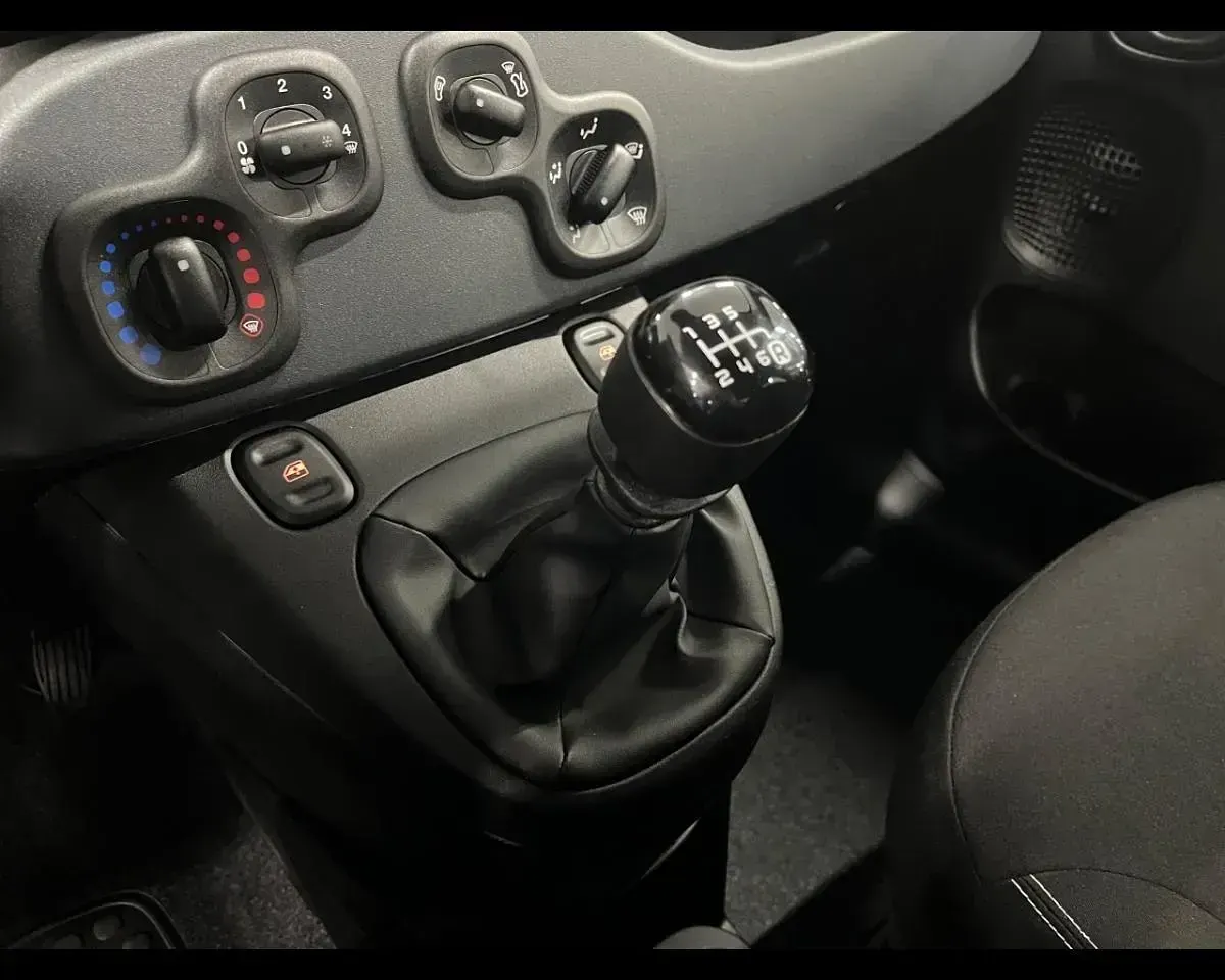 Nuova Fiat Panda S 70 CV (51 kW) 2025 Bianco Utilitaria