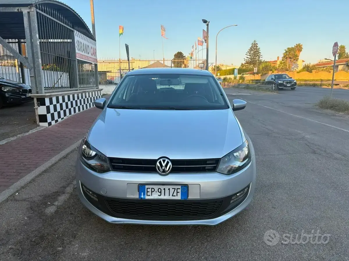 Usata VW Polo Highline 82 CV (60 kW) 2013 Grigio Utilitaria
