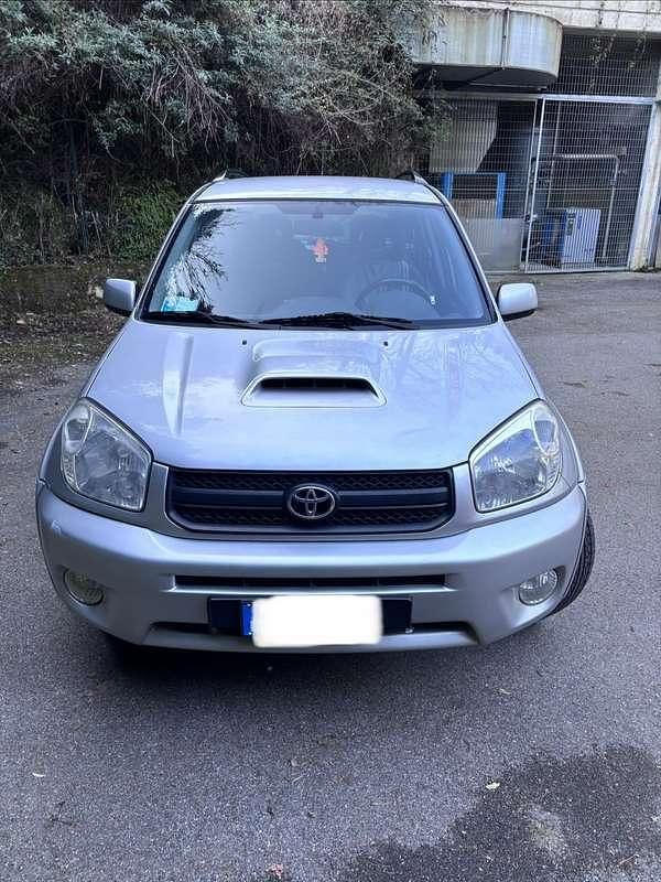 Usata Toyota RAV4 116 CV (85 kW) 2005 SUV