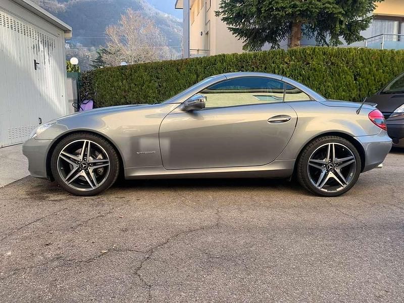 Usata Mercedes SLK200 184 CV (135 kW) 2009 Grigio Cabrio