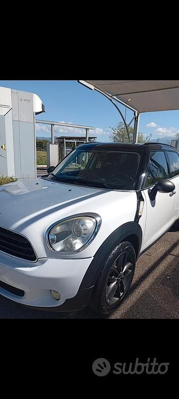 Bianco Usata 2010 Mini Countryman SUV | 6000 € (Cara) - Immagine 1/4