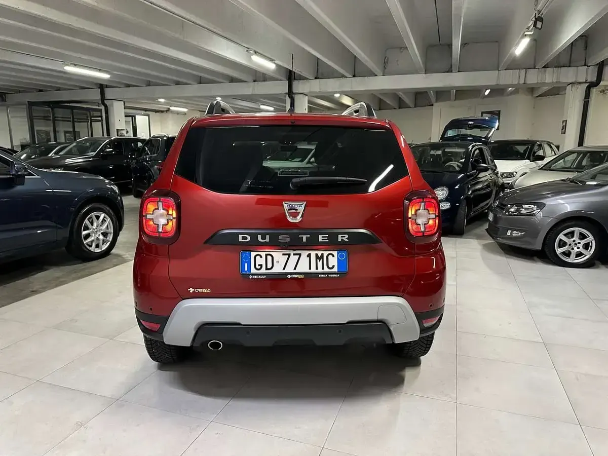 Usata Dacia Duster Comfort 116 CV (85 kW) 2021 Bordeaux SUV