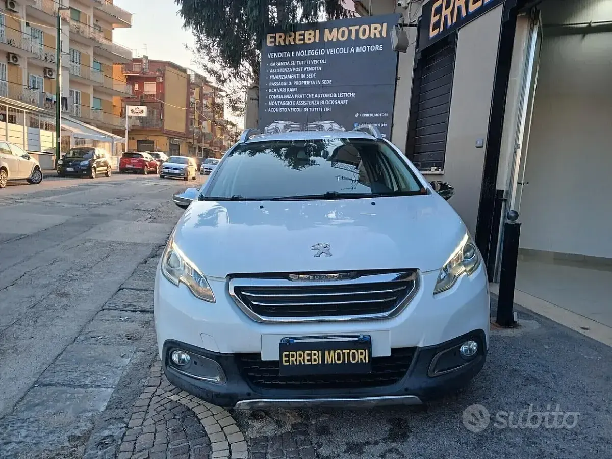 Usata Peugeot 2008 115 CV (84 kW) 2013 Bianco SUV