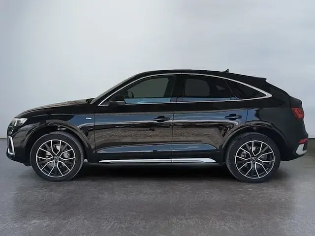 Usata Audi Q5 Sportback S-line plus 204 CV (150 kW) 2023 Nero SUV