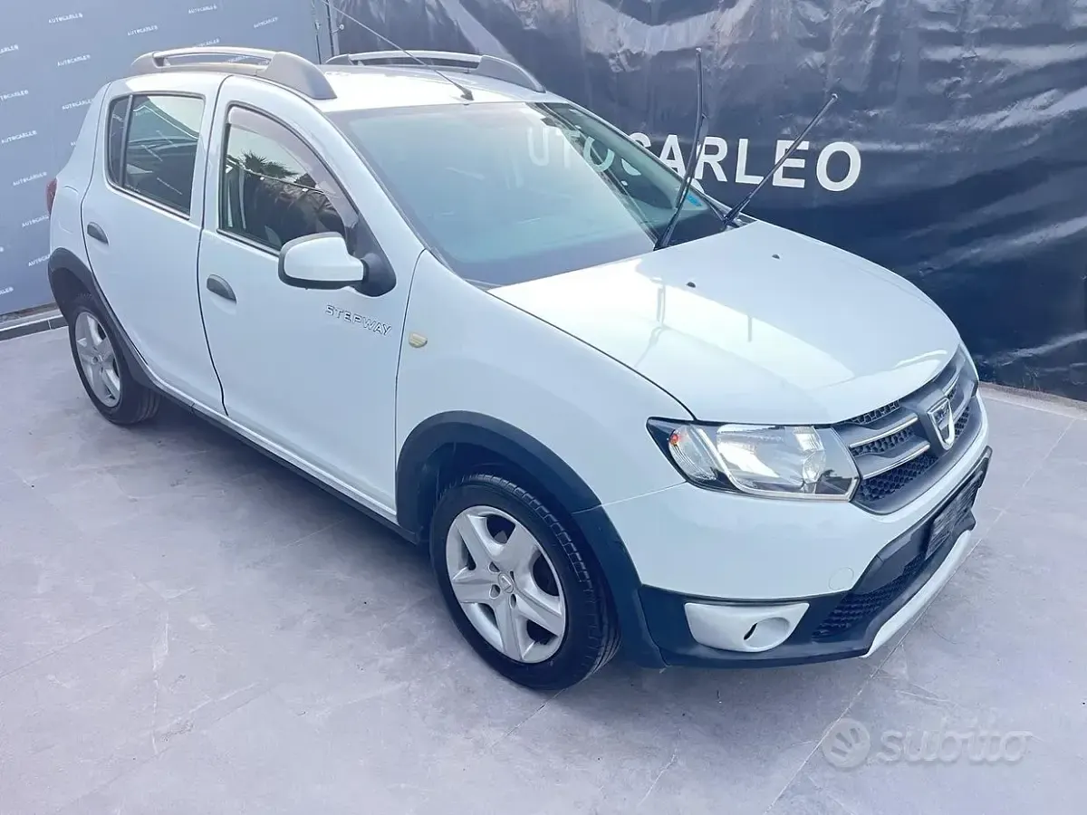 Usata Dacia Sandero Prestige 90 CV (66 kW) 2014 Bianco Berlina