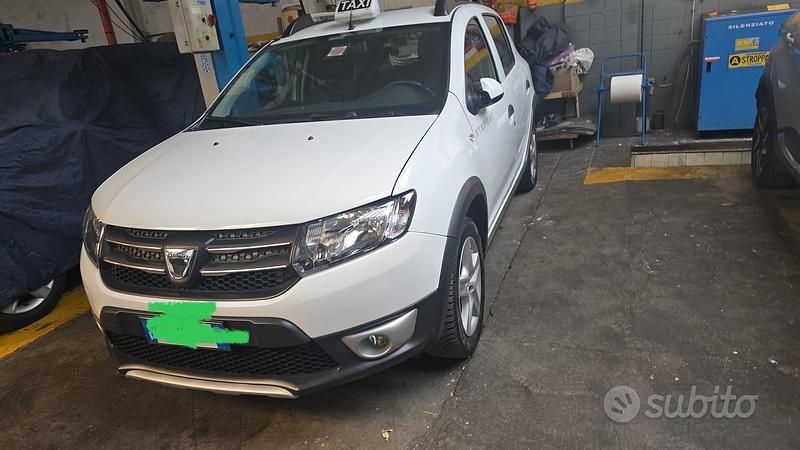 Usata Dacia Sandero Stepway 90 CV (66 kW) 2016 Bianco Berlina