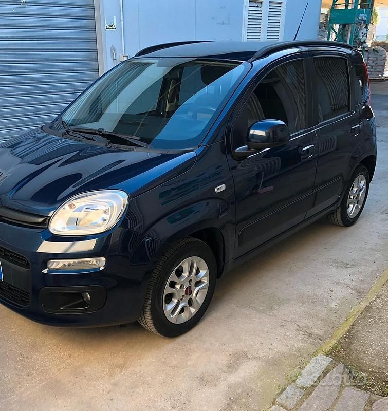 Usata Fiat Panda 69 CV (50 kW) 2018 Blu Utilitaria
