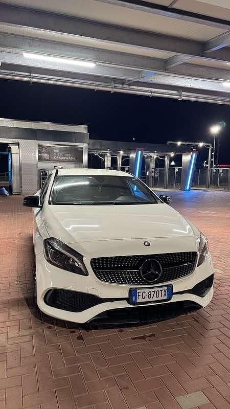 Usata 2016 Mercedes A180 Premium Tre volumi | 14.500 € (Buon prezzo) - Immagine 1/3