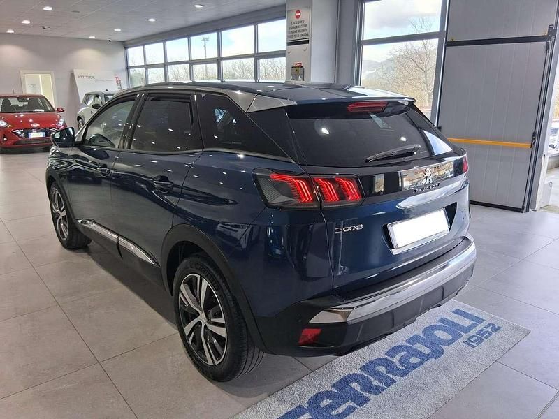 Usata Peugeot 3008 Allure 131 CV (96 kW) 2022 Blu/azzurro SUV