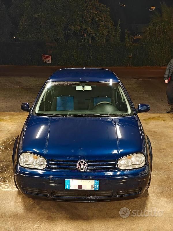 Blu Usata 2000 VW Golf IV Tre volumi | 1500 € (Ottimo prezzo) - Immagine 1/4