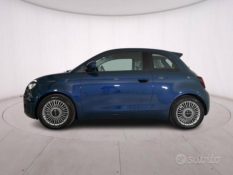 Usata Fiat 500e 42 kW (58 CV) 2024 Blu Berlina