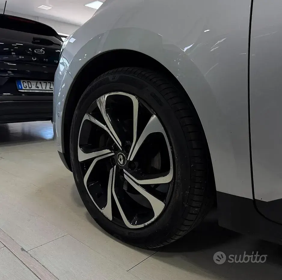 Usata Renault Grand Scénic 120 CV (88 kW) 2021 Grigio Monovolume
