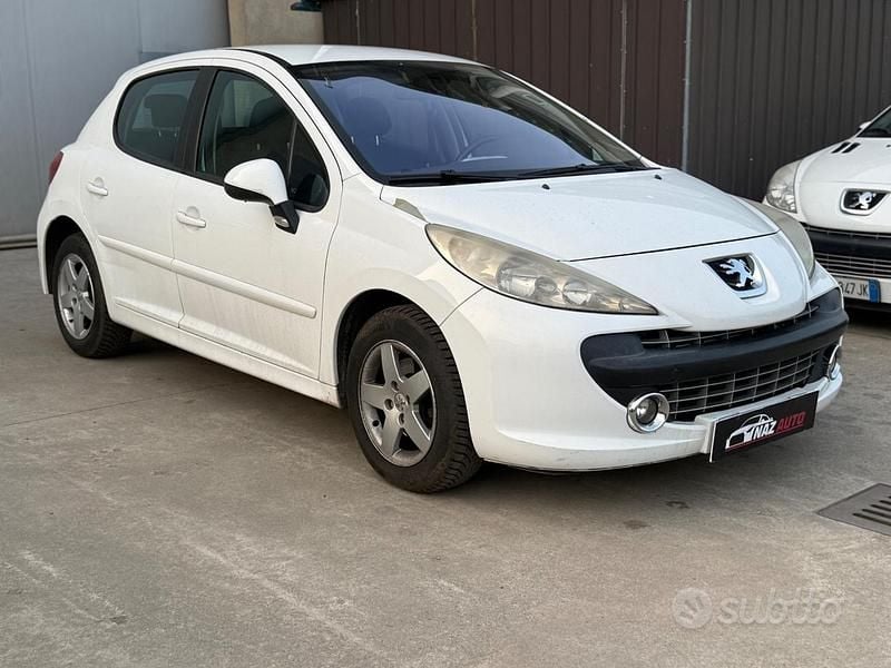 Usata Peugeot 207 95 CV (69 kW) 2007 Bianco Berlina