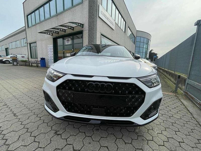 Nuova Audi A1 116 CV (85 kW) 2026 Bianco SUV