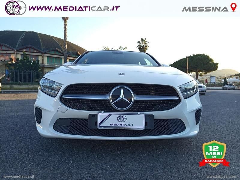 Usata Mercedes A180 Business 115 CV (84 kW) 2019 Bianco