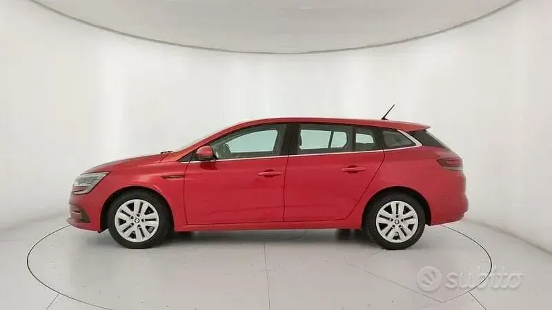 Usata Renault Mégane GrandTour Equilibre 116 CV (85 kW) 2023 Rosso Station wagon