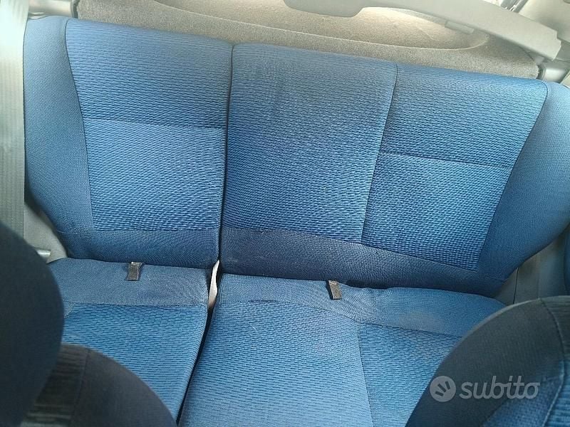 Usata Fiat Punto 60 CV (44 kW) 2002 Berlina